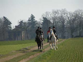 FERME EQUESTRE DE MONTIGNY